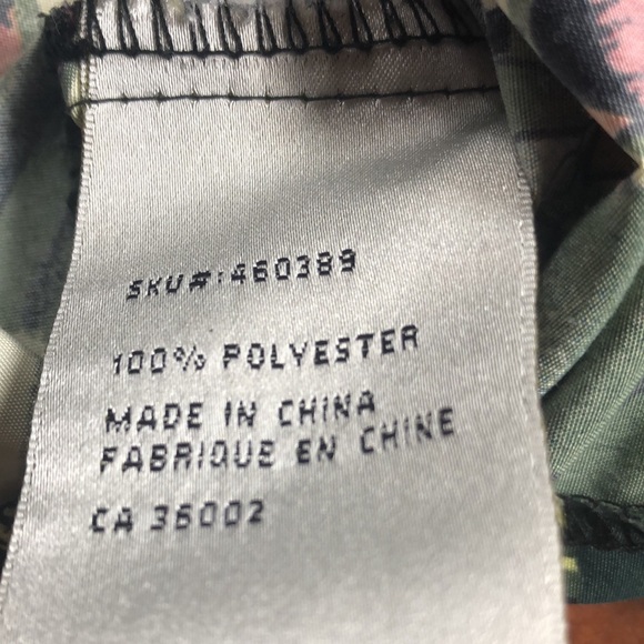 Bill Blass Hawaiian Tropical shirt - Picture 3 of 3